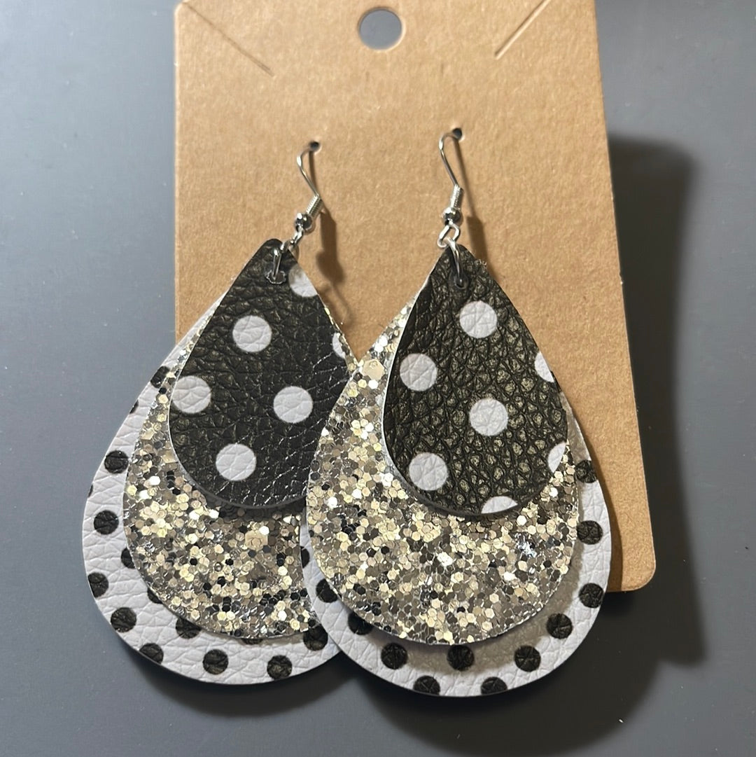 Polka dots silver shiny