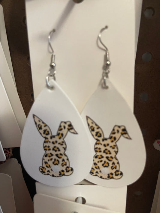 Leopard bun drop earring