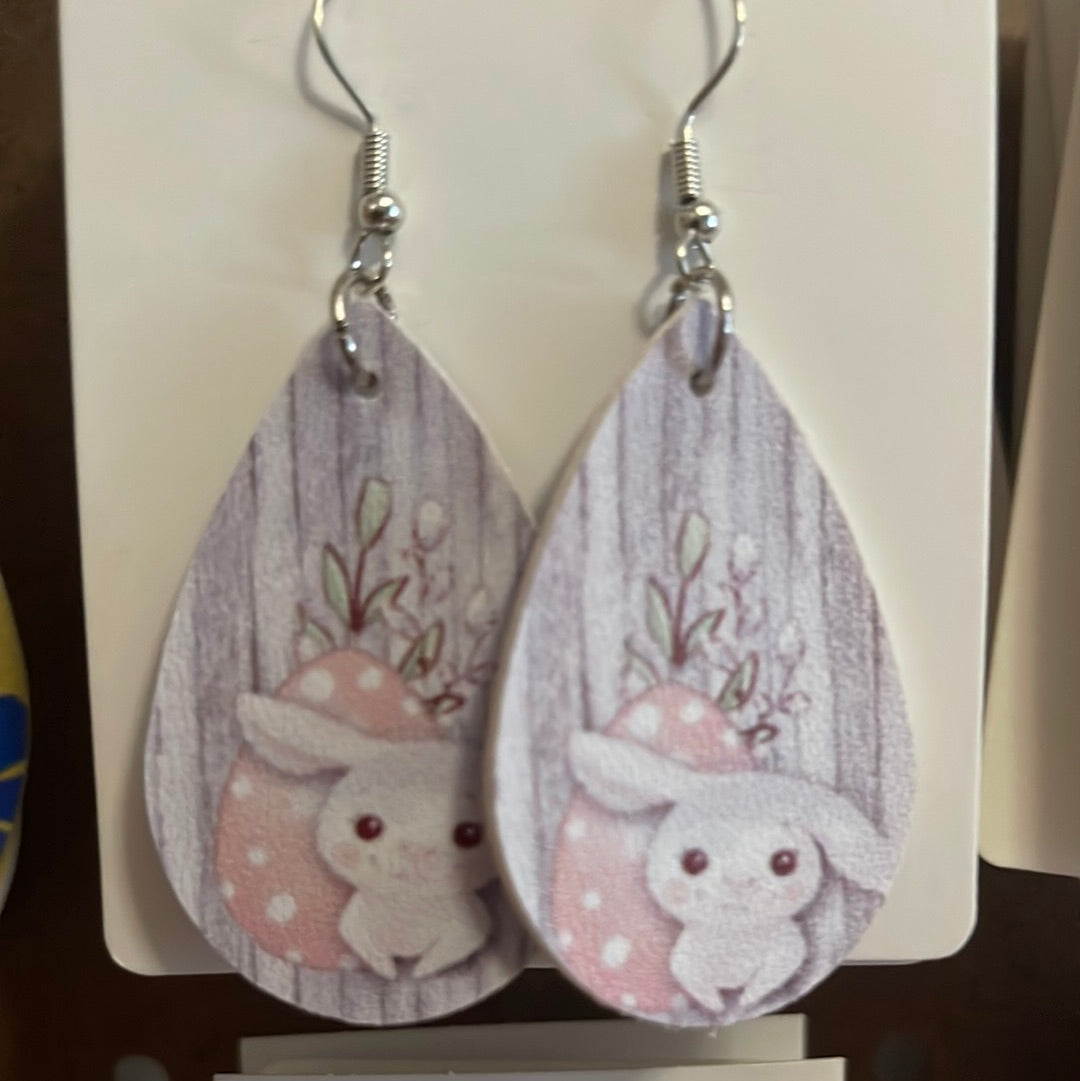 Smaller bunny earring