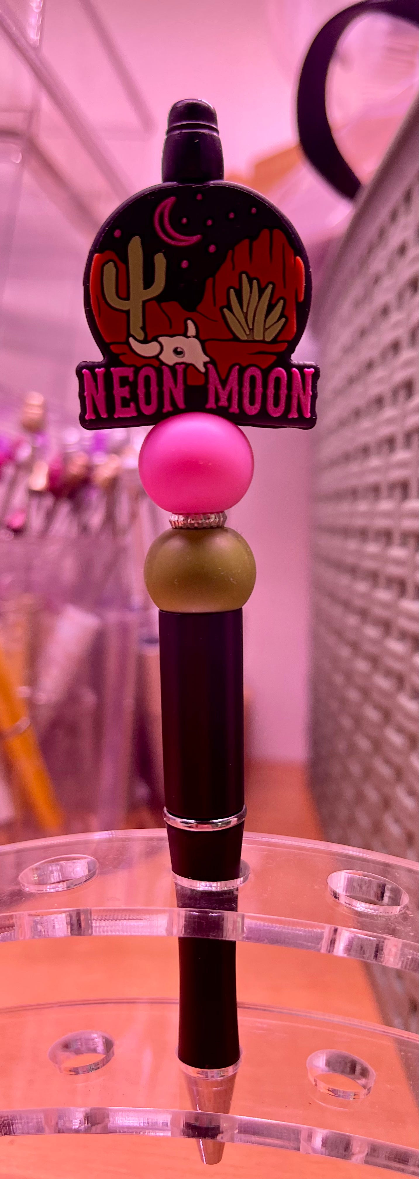 Neon Moon pen