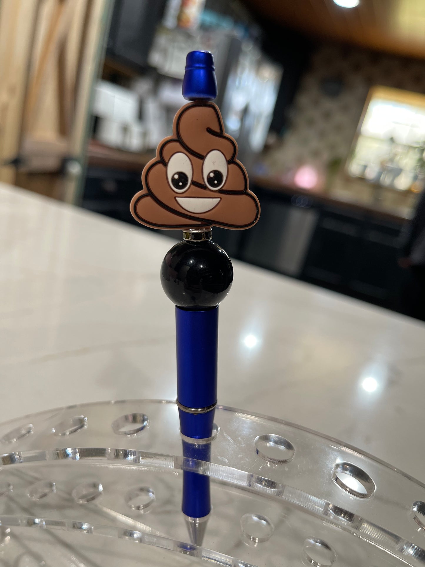 Poop spinner pen