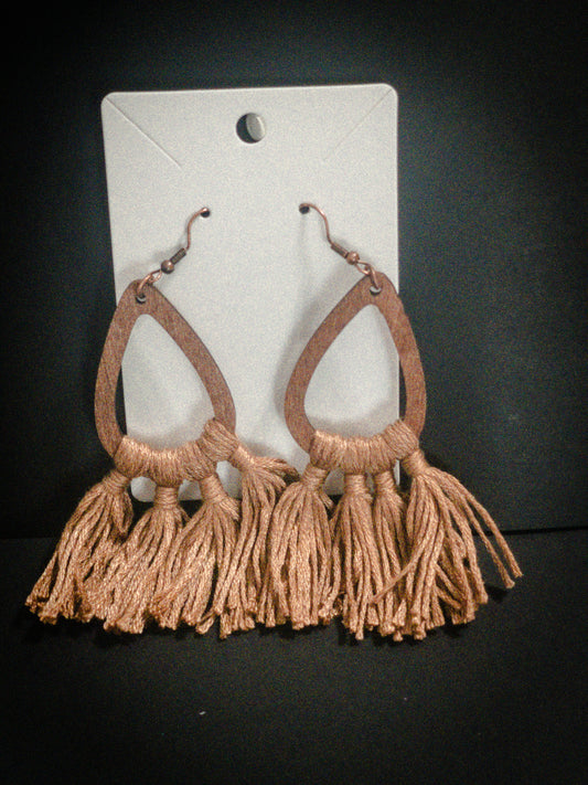 Light brown fringe earrings