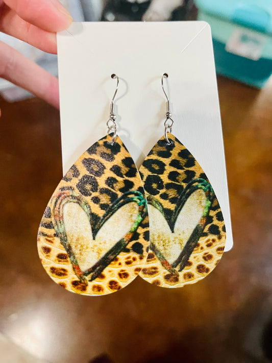 Leopard hearts