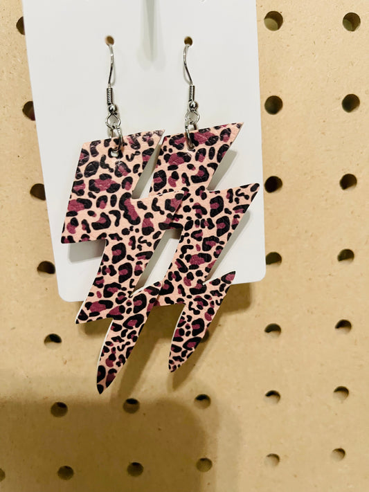 Leopard lightning bolt